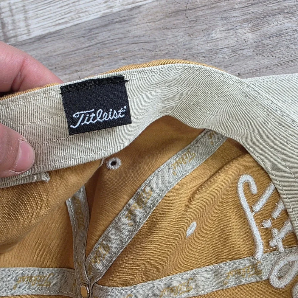 Titleist Golf Hat Mustard Yellow Adjustable Strapback‎ Dad Cap Embroidered Logo